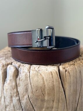 Mens Tommy Hilfiger leather belt.  30-32